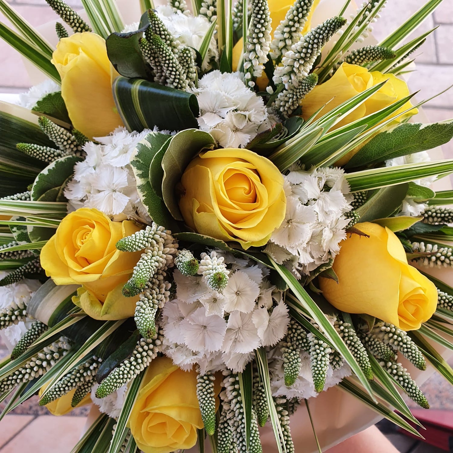 Bouquet fiori misti - Bianco Giallo - Fiori Pelizzari